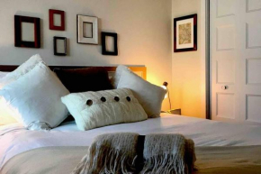 Condo entier, fully equiped pool and Spa only in summer Mont Tremblant Resort